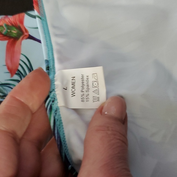 💙4/$20 Tropical Bikini Bottoms - Picture 5 of 7
